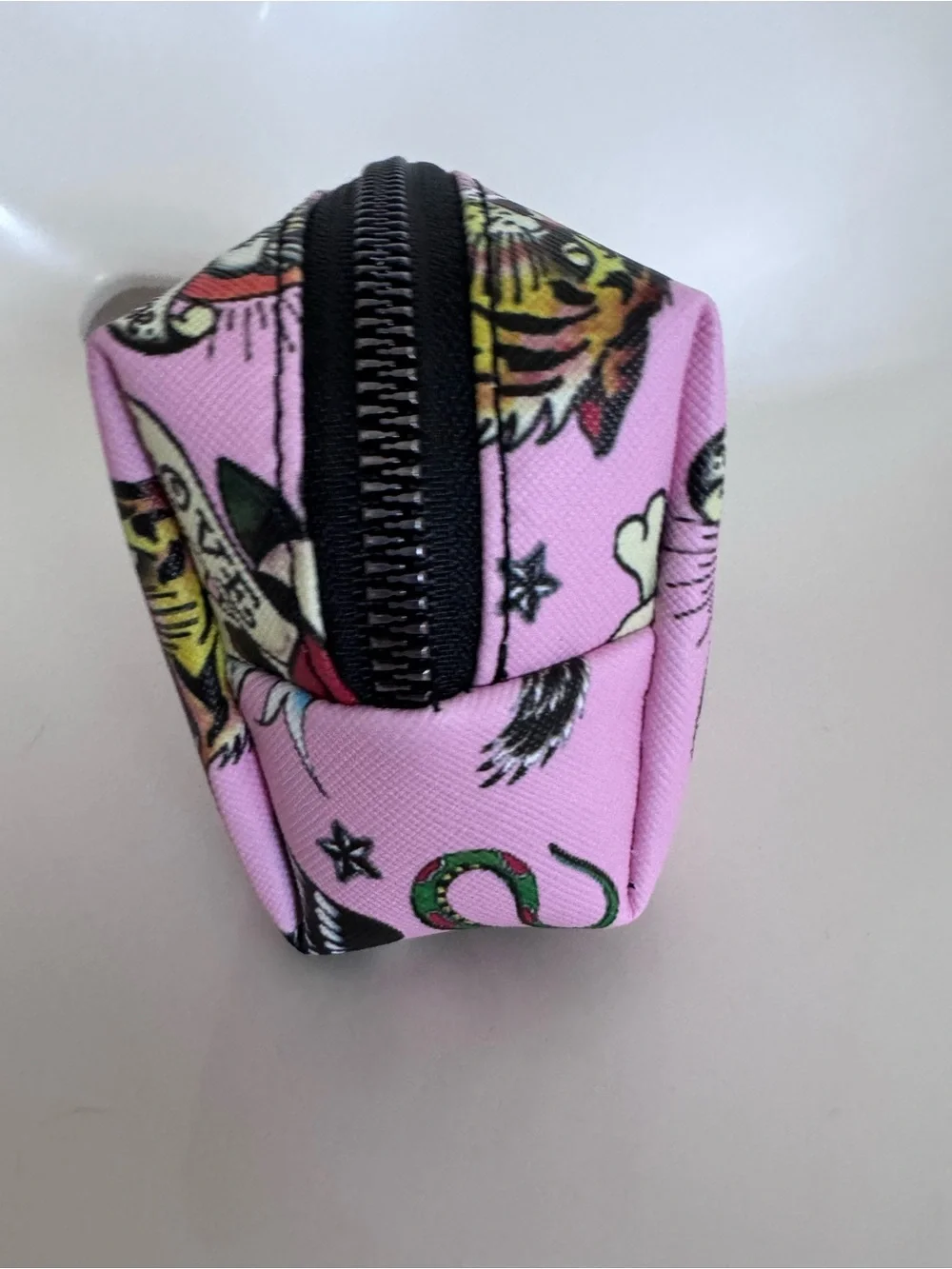 NWOT Ed Hardy Pink Tattoo Print Cosmetic Makeup Bag Y2K Travel Pouch Zip Case